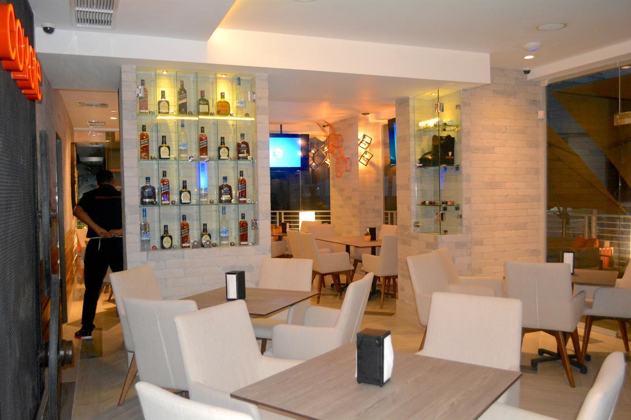 Tropicana Suites Deluxe Beach Club & Pool Punta Cana Exterior photo